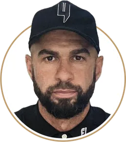 Dan Smith, Muscle Intelligence coach, wearing a cap.